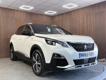 2019 PEUGEOT 3008 1.2 PURETECH GT LINE EURO 6 S S 5DR GREAT SPEC HEATED... photo