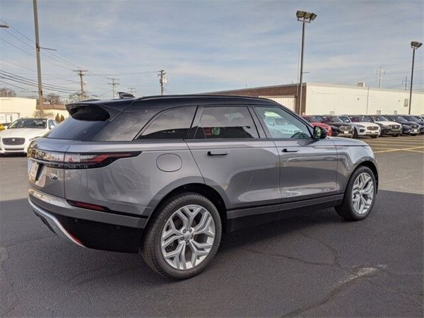 Range Rover Jaguar Of Fairfield  - As The Rover Repeatedly Bashed The Jaguar, Which Costs Anywhere.