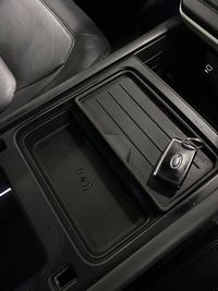 Land Rover Defender 3.0 D300 MHEV X-Dynamic HSE Hard Top SUV Auto 4WD MWB Euro 6 (s/s) 5dr