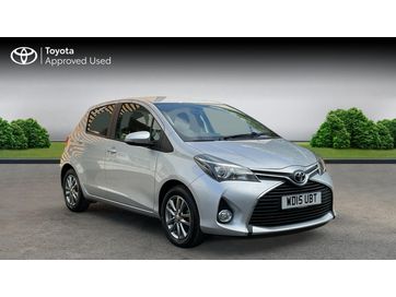 2015 TOYOTA YARIS 1.0 VVT I ICON EURO 6 5DR REAR PARKING CAMERA 2015 24,952... photo