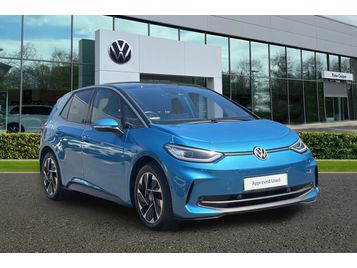 2024 VOLKSWAGEN ID.3 150KW MATCH PRO 58KWH 5DR AUTO BLACK ROOF 2024 AUTOMATIC 19,754 MILES... photo