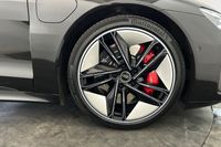 Audi Rs E-Tron Gt Carbon Vorsprung   440,00 kW