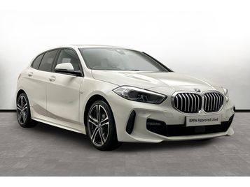 2022 BMW 1 Series 118i M Sport photo