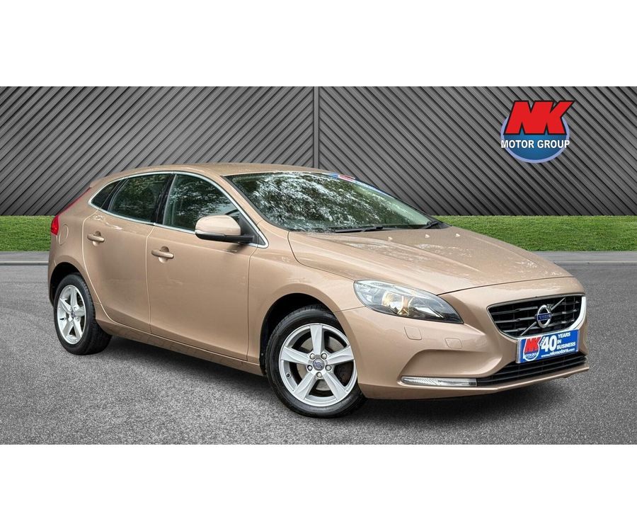 2016 VOLVO V40