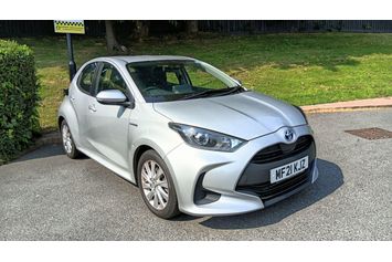 2021 TOYOTA YARIS 1.5 VVT H ICON E CVT EURO 6 S S 5DR REVERSE... photo