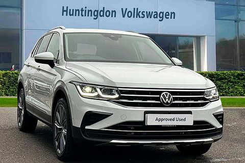 2023 VOLKSWAGEN TIGUAN VOLKSWAGEN TIGUAN ESTATE 1.4 TSI EHYBRID ELEGANCE 5DR DSG 2023 AUTOMATIC 3,204... photo