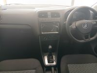 Volkswagen POLO VIVO 1.6 77kW Life Tiptronic