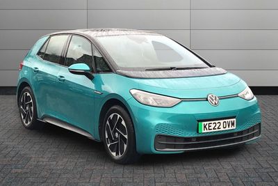 2022 ID.3 PRO PERFORMANCE 58KWH LIFE AUTO 5DR HEATED SEATS AMP SAT NAV 2022... photo