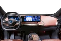 بي إم دبليو iX xDrive40 Sport Suite