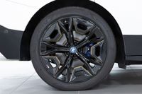 بي إم دبليو iX xDrive M60 Sport Suite