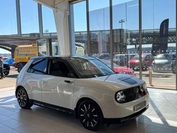 2021 HONDA E 35.5KWH ADVANCE AUTO 5DR 17IN ALLOY 2021 AUTOMATIC 35,532 MILES ELECTRIC 249.15... photo
