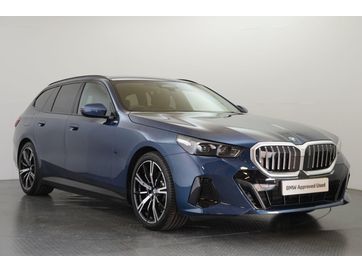 2025 5 SERIES 2.0 530E 22.1KWH M SPORT TOURING 5DR PETROL PLUG IN HYBRID STEPTRONIC... photo
