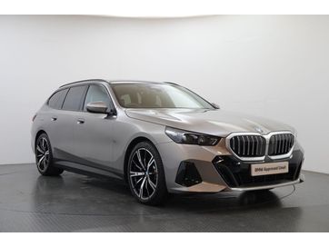 2025 5 SERIES 2.0 530E 22.1KWH M SPORT TOURING 5DR PETROL PLUG IN HYBRID STEPTRONIC... photo