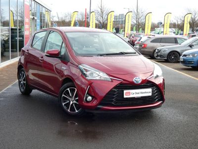 2018 Toyota Yaris 1.5 VVT-h Icon Tech E-CVT Euro 6 (s/s) 5dr photo