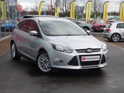 2012 Ford Focus 1.6 TDCi Zetec Euro 5 (s/s) 5dr photo