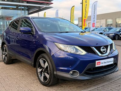 2015 Nissan Qashqai 1.6 dCi n-tec+ 2WD Euro 5 (s/s) 5dr photo