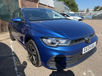 2024 VOLKSWAGEN POLO POLO HATCHBACK 1.0 TSI MATCH 5DR DSG MATCH 2024 AUTOMATIC 3,600 MILES... photo