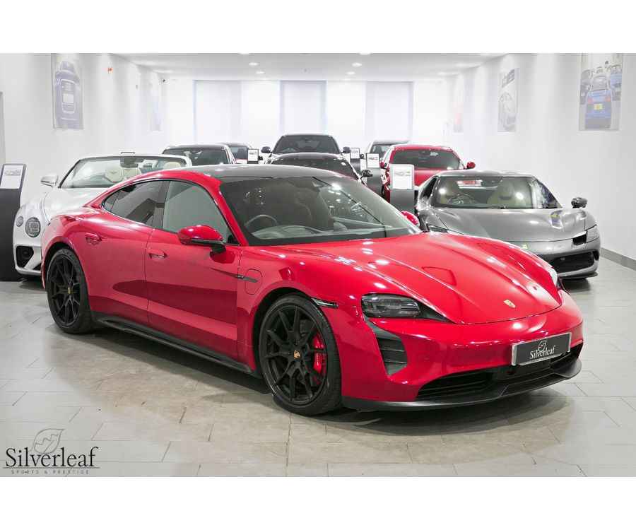 2022 PORSCHE TAYCAN