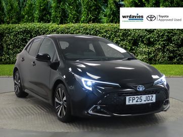 2025 COROLLA 1.8 HYBRID DESIGN 5DR CVT SPORTY HYBRID HATCH 2025 AUTOMATIC 8,459 MILES... photo