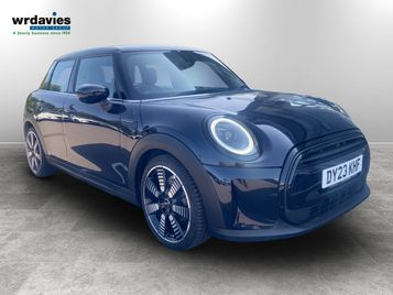 2023 MINI COOPER EXCLUSIVE PREMIUM 5DR ALL ROUND PARKING SENSORS 2023 MANUAL 23,163 MILES PETROL... used car for sale at a UK dealer