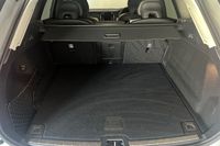 Volvo XC60 Plus, B5 AWD Mild hybrid, Petrol, Dark (Tints)