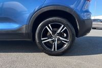 Volvo XC40 T5 AWD R-Design Automatic, Panoramic Sunroof, 360 Camera, Intellisafe