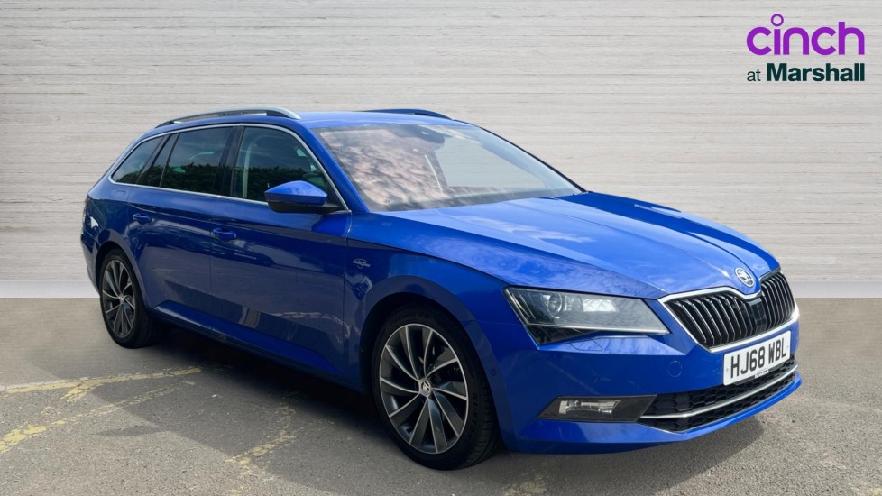 Skoda Superb listing photo