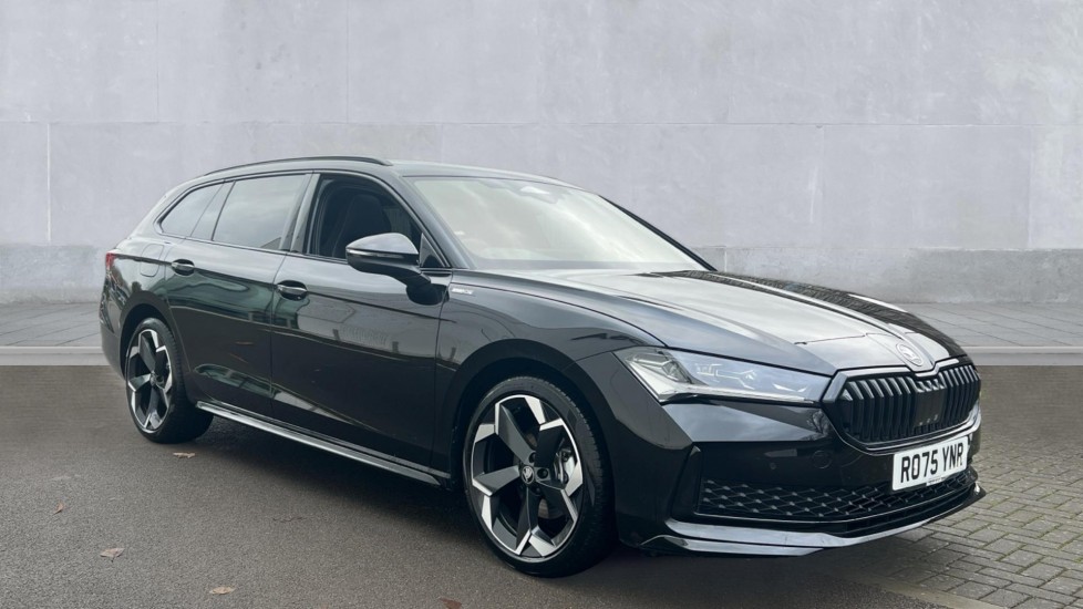 Skoda Superb listing photo