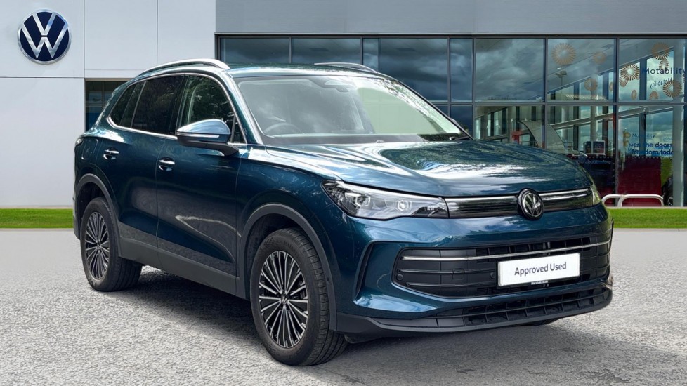 Volkswagen Tiguan listing photo