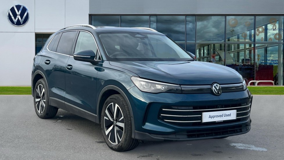 Volkswagen Tiguan listing photo