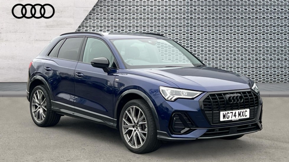 Audi Q3 listing photo