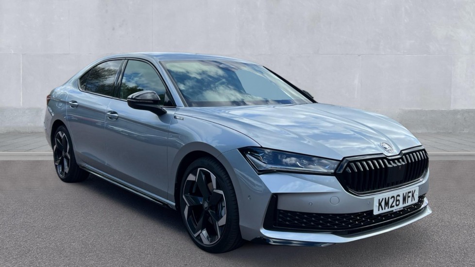 Skoda Superb listing photo