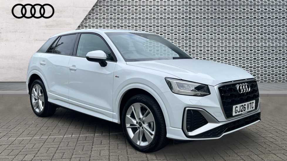 Audi Q2 listing photo