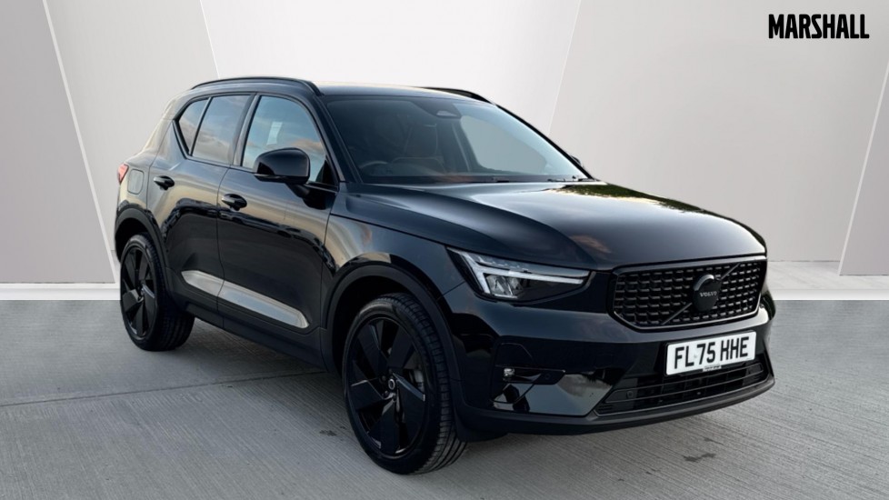 Volvo XC40 listing photo