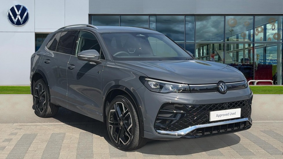 Volkswagen Tiguan listing photo