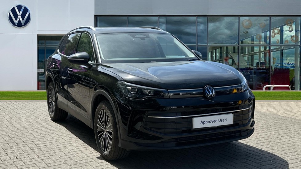 Volkswagen Tiguan listing photo