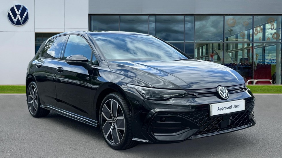 Volkswagen Golf listing photo