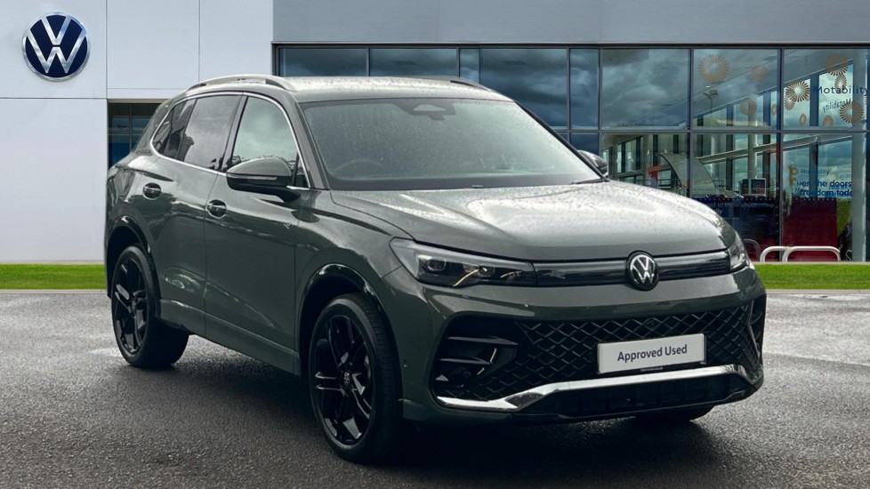 Volkswagen Tiguan listing photo