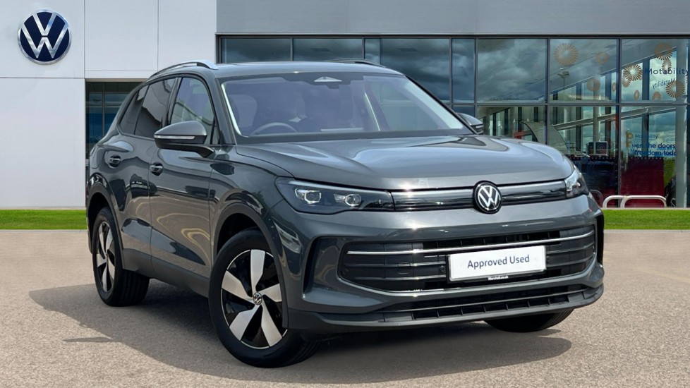 Volkswagen Tiguan listing photo