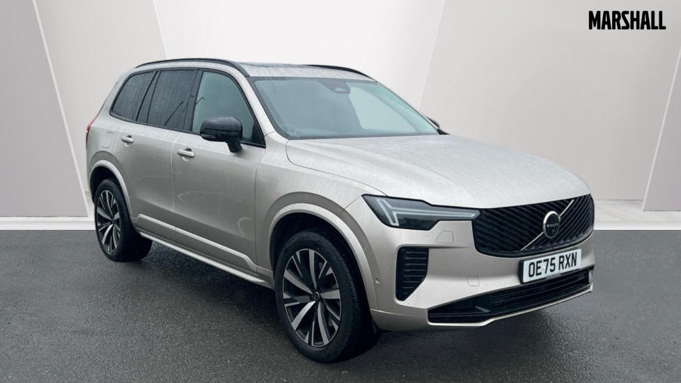 Volvo XC90 listing photo