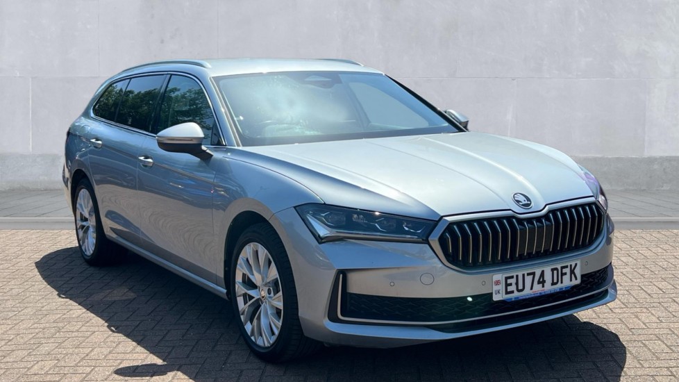 Skoda Superb listing photo