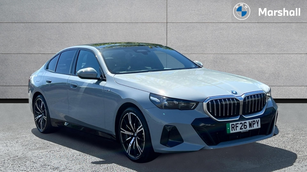BMW 5 Series listing photo