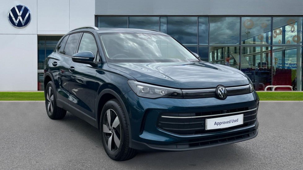 Volkswagen Tiguan listing photo