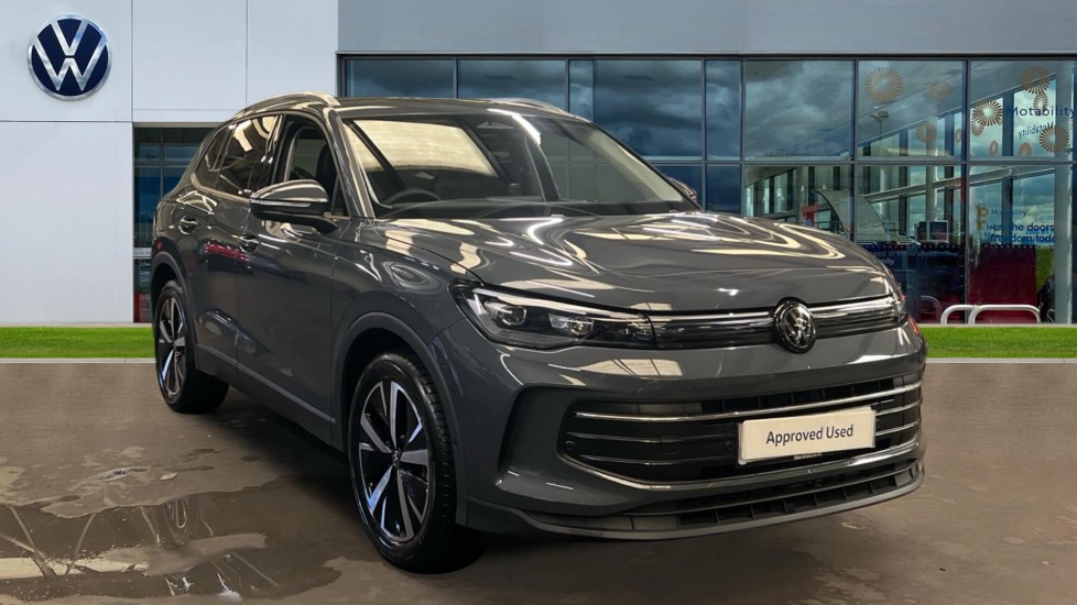 Volkswagen Tiguan listing photo