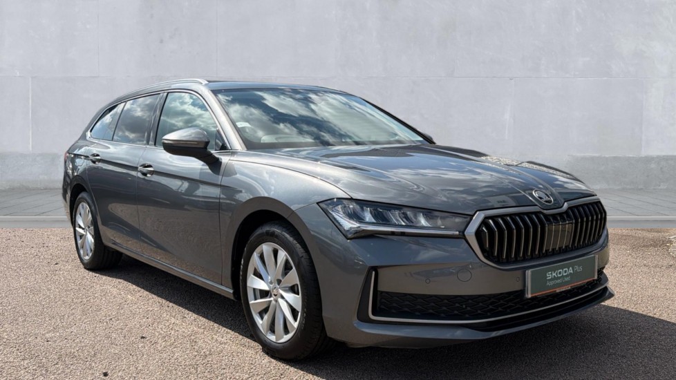 Skoda Superb listing photo