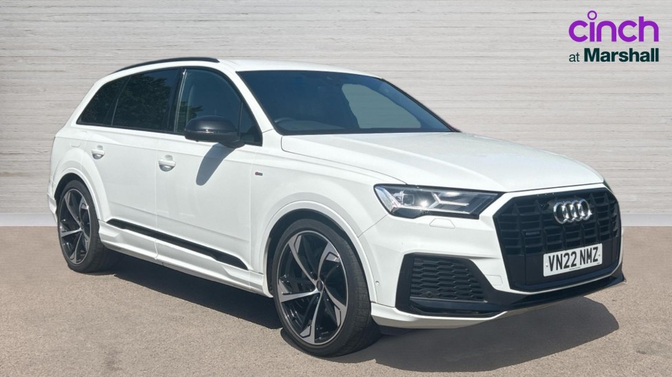 Audi Q7 listing photo