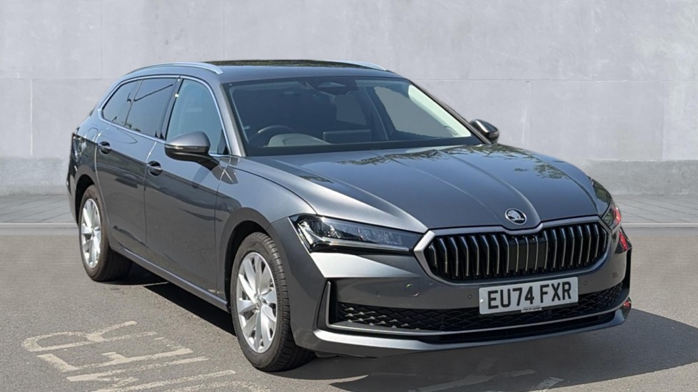 Skoda Superb listing photo