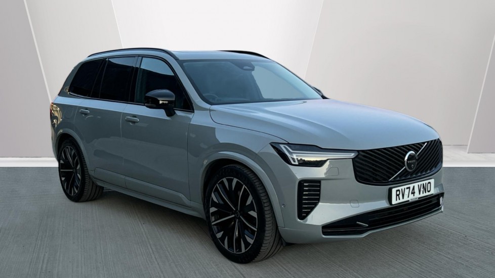 Volvo XC90 listing photo