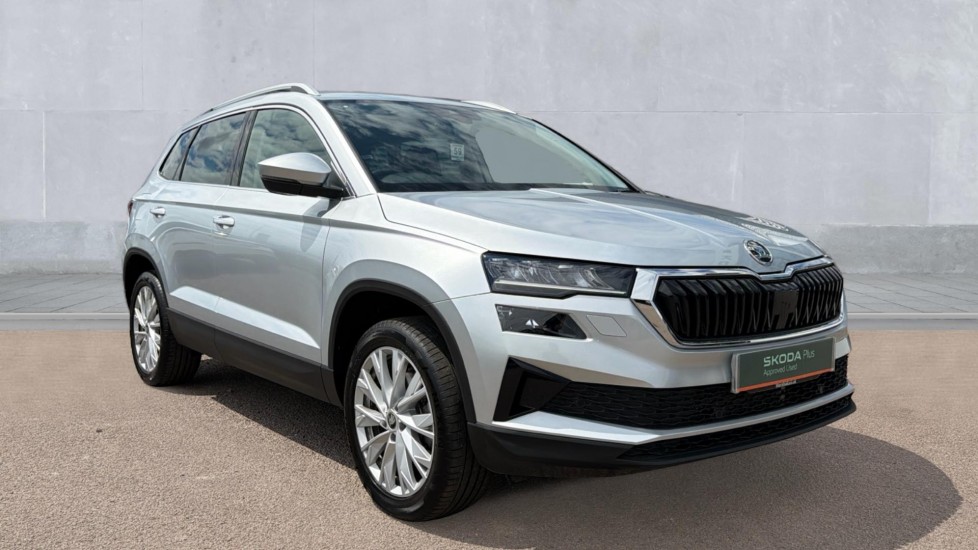 Skoda Karoq listing photo