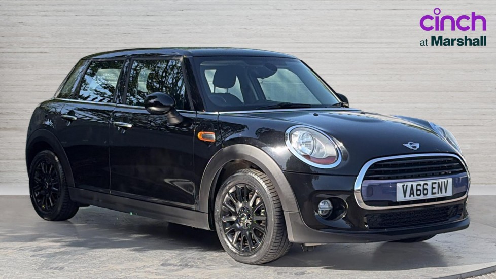 MINI Hatchback listing photo